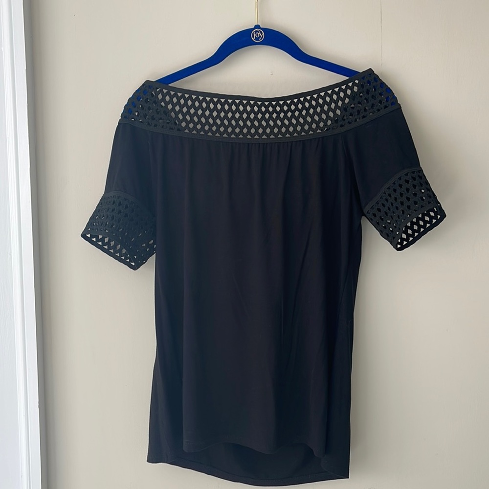 Off should black top